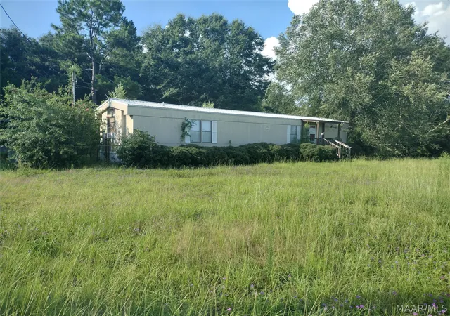 Photo 2 of Manufactured home for sale at 309 Suzanne St, Kinston, AL 36453 | MLS# 590618 | Listing updated on 2026-10-06