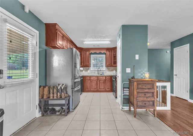 Photo 3 of Single family home for sale at 208 Allen Dr, Millbrook, AL 36054 | MLS# 590650 | Listing updated on 2026-09-30