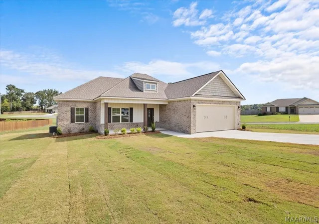 Photo 3 of Single family home for sale at 10 County Rd 1081, Clanton, AL 35046 | MLS# 590582 | Listing updated on 2026-10-11