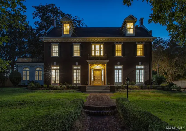 Photo 2 of Mansion for sale at 1540 S Perry St, Montgomery, AL 36104 | MLS# 590079 | Listing updated on 2026-09-23