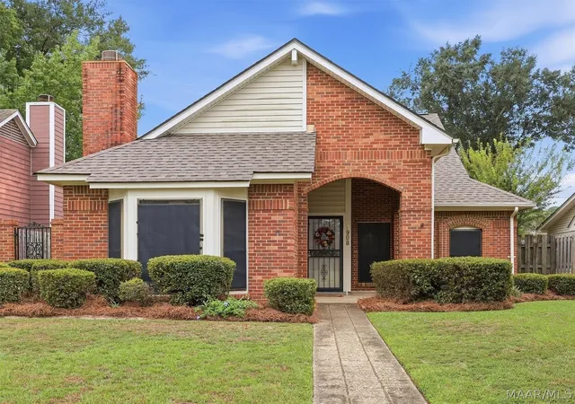 Photo 1 of Single family home for sale at 3908 Oak Ave, Montgomery, AL 36109 | MLS# 590638 | Listing updated on 2026-09-25