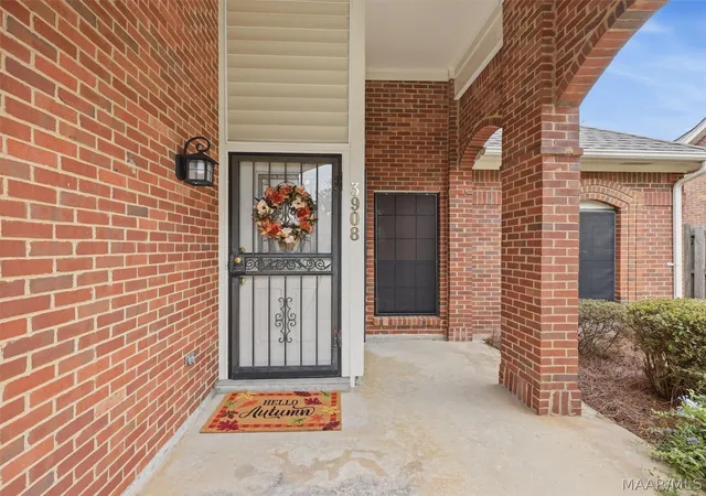 Photo 2 of Single family home for sale at 3908 Oak Ave, Montgomery, AL 36109 | MLS# 590638 | Listing updated on 2026-09-25