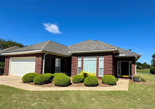 Photo 1 of Single family home for sale at 731 Somerset Dr, Montgomery, AL 36117 | MLS# 590760 | Listing updated on 2026-10-10