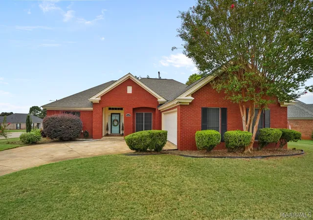Photo 3 of Single family home for sale at 2499 Chancellor Ridge Rd, Prattville, AL 36066 | MLS# 590786 | Listing updated on 2026-10-01