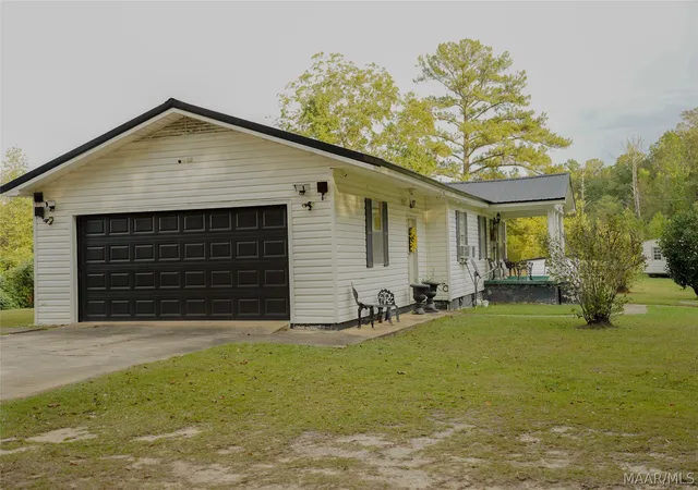 Photo 3 of Single family home for sale at 120 Gandy Ln #2, Georgiana, AL 36033 | MLS# 590621 | Listing updated on 2026-10-02