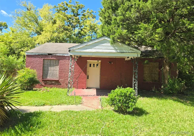 Photo 1 of Single family home for sale at 614 Belvedere Dr, Montgomery, AL 36105 | MLS# 590767 | Listing updated on 2026-09-28