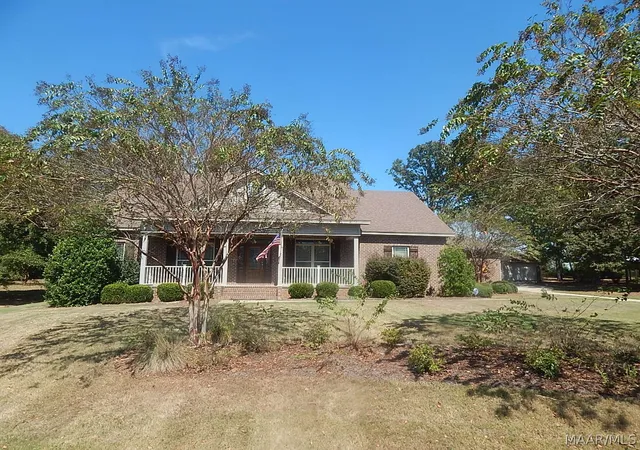 Photo 1 of Single family home for sale at 310 Hunters Ridge, Tallassee, AL 36078 | MLS# 590824 | Listing updated on 2026-10-05
