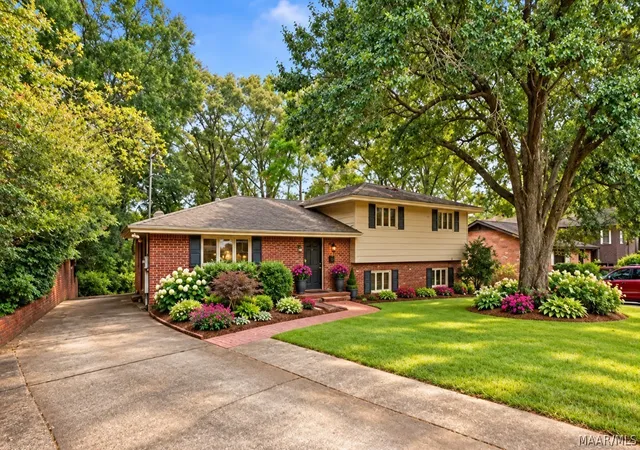 Single family home for sale at 962 Green Forest Dr, Montgomery, AL 36109 | MLS# 590840