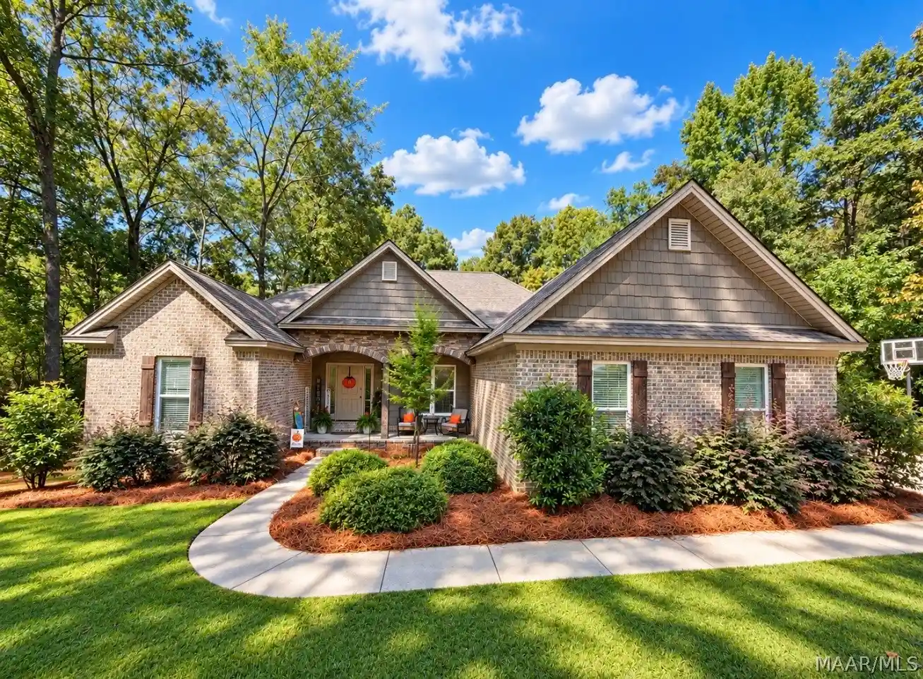 Single family home for sale at 221 Windsong Loop, Wetumpka, AL 36093 | MLS# 590844