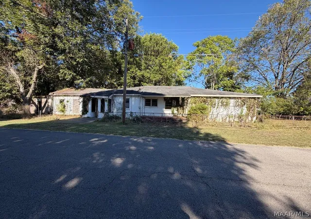 Photo 1 of Single family home for sale at 701 15th Street, Sheffield, AL 35660 | MLS# 590839 | Listing updated on 2026-09-29