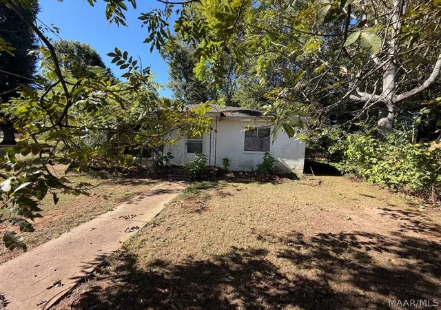 Photo 2 of Single family home for sale at 701 15th Street, Sheffield, AL 35660 | MLS# 590839 | Listing updated on 2026-09-29
