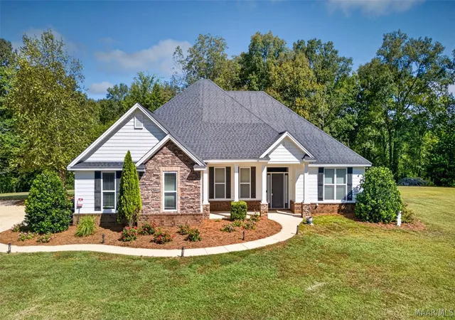 Photo 3 of Single family home for sale at 6782 Union Academy Ada Rd, Hope Hull, AL 36043 | MLS# 590850 | Listing updated on 2026-10-10