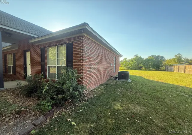 Photo 2 of Single family home for sale at 603 Baltzer Rd, Wetumpka, AL 36092 | MLS# 590862 | Listing updated on 2026-10-09