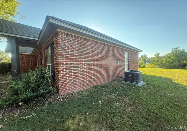Photo 3 of Single family home for sale at 603 Baltzer Rd, Wetumpka, AL 36092 | MLS# 590862 | Listing updated on 2026-10-09