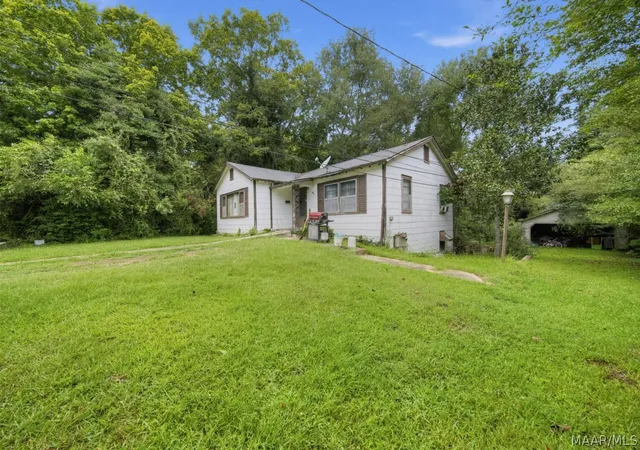 Photo 7 of Single family home for sale at 31 Forrest St, Alexander City, AL 35010 | MLS# 590868 | Listing updated on 2026-10-02