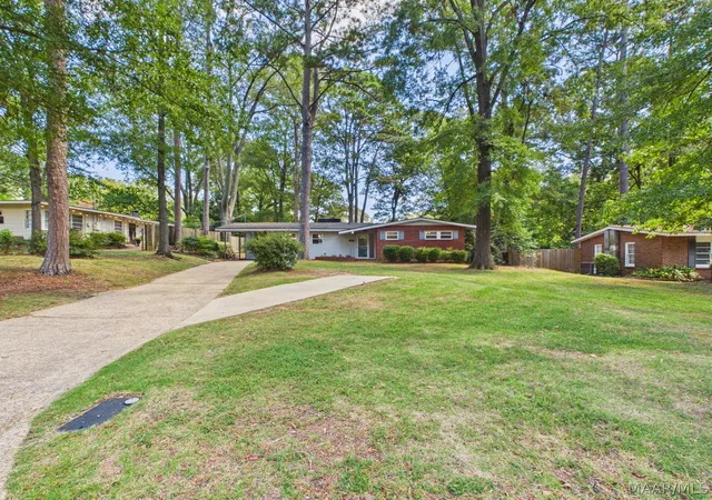 Photo 2 of Single family home for sale at 924 Hillman St, Montgomery, AL 36109 | MLS# 590874 | Listing updated on 2026-09-30