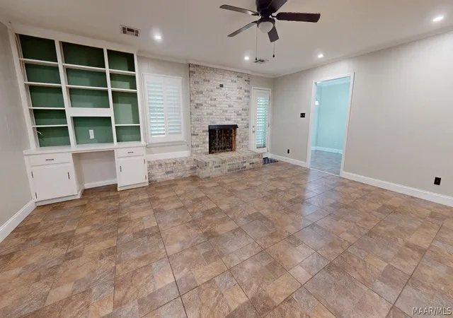 Photo 2 of Single family home for sale at 111 Diane Dr, Prattville, AL 36066 | MLS# 590833 | Listing updated on 2026-10-01