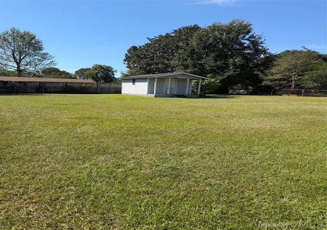 Photo 2 of Single family home for sale at 5260 Sycamore Dr, Millbrook, AL 36054 | MLS# 590894 | Listing updated on 2026-10-01