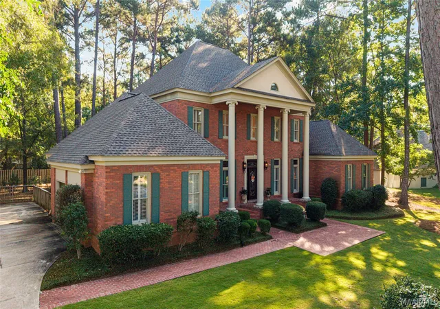 Photo 3 of Single family home for sale at 9846 Wynchase Cir, Montgomery, AL 36117 | MLS# 590529 | Listing updated on 2026-10-04