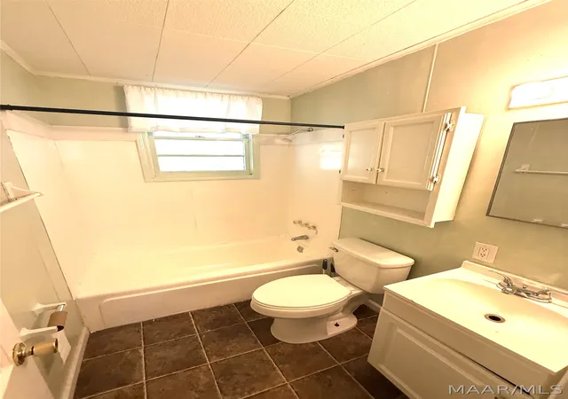 Photo 3 of Single family home for sale at 2401 Overhill Rd, Montgomery, AL 36116 | MLS# 590904 | Listing updated on 2026-10-01