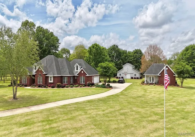 Photo 1 of Single family home for sale at 2314 Wynoaks Dr, Prattville, AL 36067 | MLS# 590779 | Listing updated on 2026-10-09