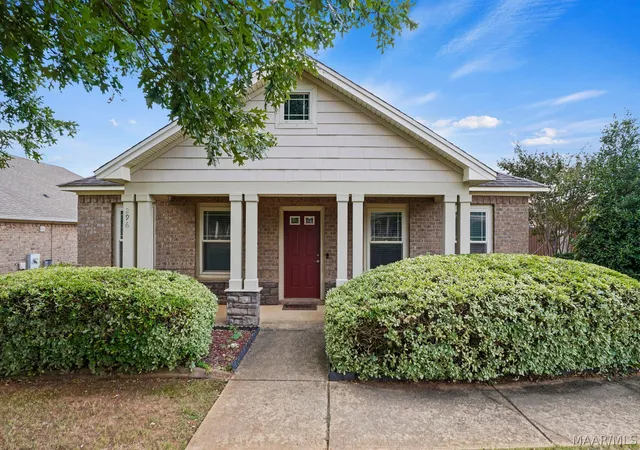 Photo 1 of Single family home for sale at 296 Meadowview Ln, Prattville, AL 36066 | MLS# 590912 | Listing updated on 2026-10-10