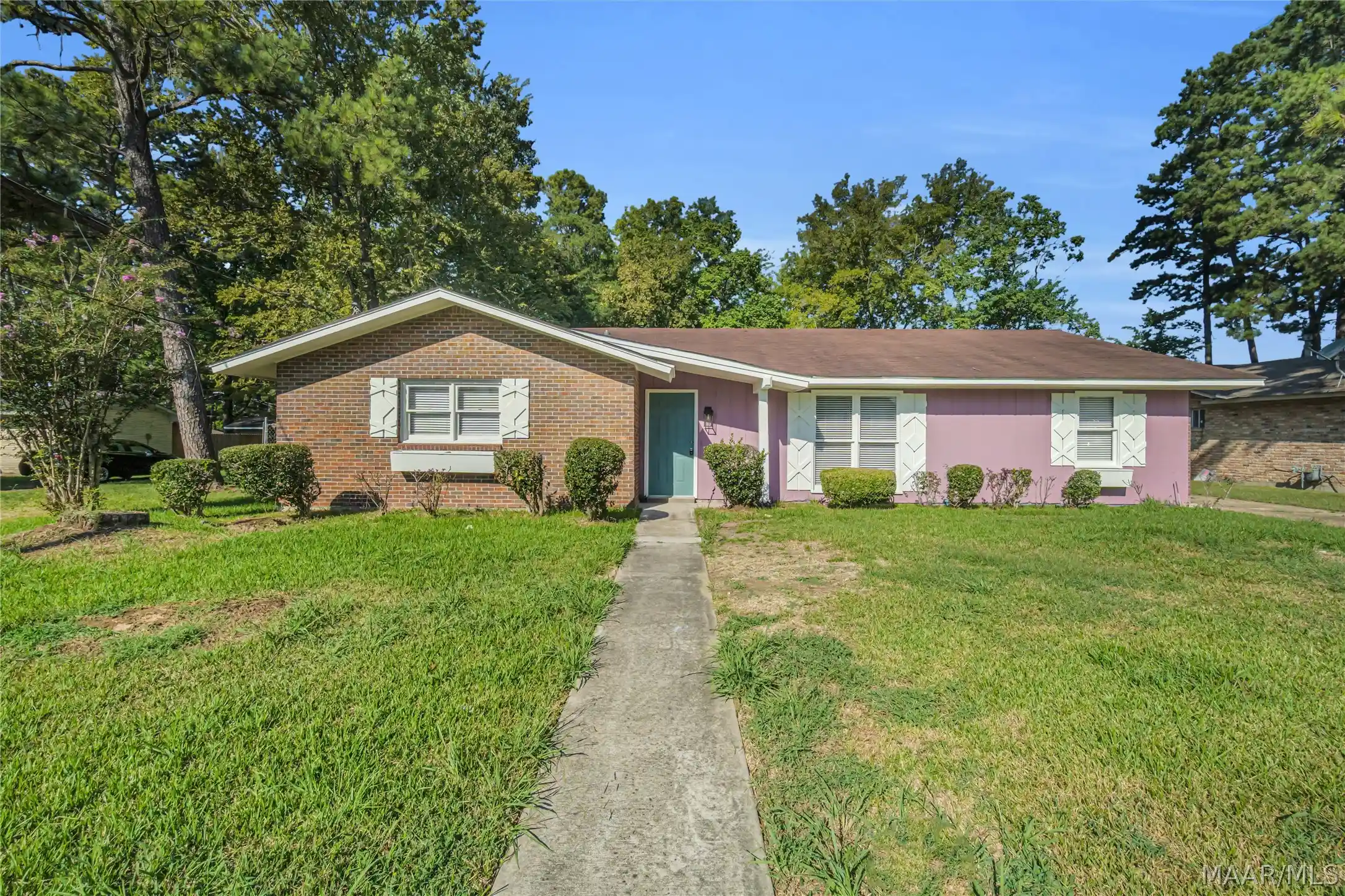 Photo 1 of Single family home for sale at 4007 Strathmore Dr, Montgomery, AL 36116 | MLS# 590633 | Listing updated on 2026-10-19