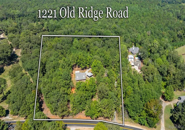 Photo 2 of Single family home for sale at 1221 Old Ridge Rd E, Prattville, AL 36066 | MLS# 590902 | Listing updated on 2026-10-06