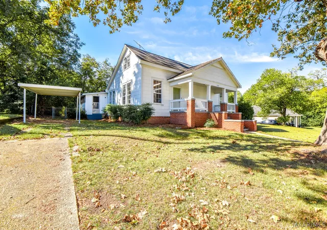 Photo 3 of Single family home for sale at 409 James St, Tallassee, AL 36078 | MLS# 590866 | Listing updated on 2026-10-06