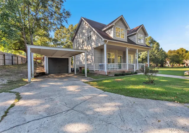 Photo 2 of Single family home for sale at 5480 Willow Tree Dr, Millbrook, AL 36054 | MLS# 590880 | Listing updated on 2026-10-07