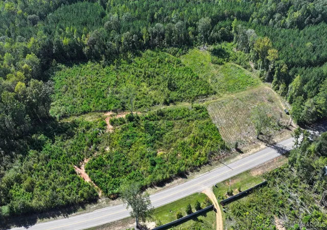 Photo 2 of Land for sale at 00 Weoka Rd, Wetumpka, AL 36092 | MLS# 590937 | Listing updated on 2026-10-02