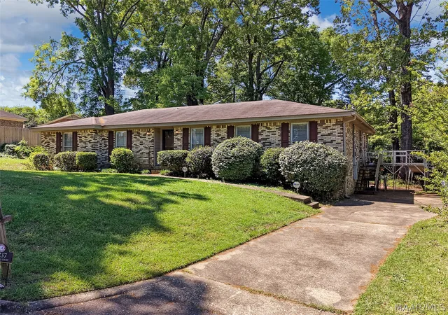 Photo 3 of Single family home for sale at 1237 Woodhill Ct, Montgomery, AL 36109 | MLS# 590946 | Listing updated on 2026-10-02