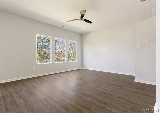 Photo 4 of Single family home for sale at 255 Jemison Trails Dr, Jemison, AL 35085 | MLS# 590955 | Listing updated on 2026-10-08