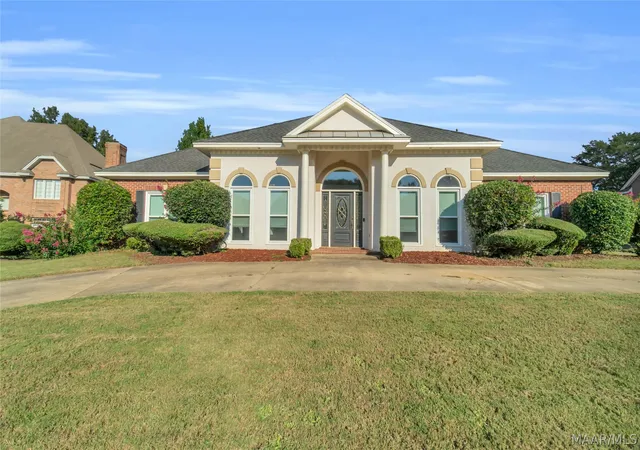 Photo 2 of Single family home for sale at 619 County Downs Rd, Montgomery, AL 36109 | MLS# 590945 | Listing updated on 2026-10-08