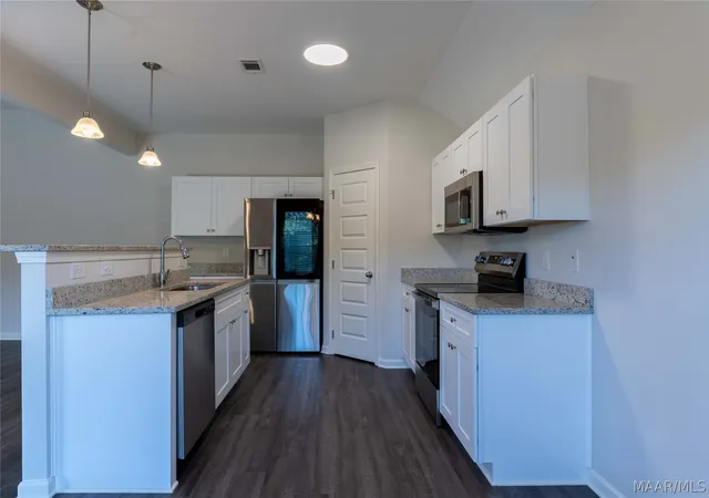 Photo 3 of Single family home for sale at 780 Park Ln, Prattville, AL 36067 | MLS# 590979 | Listing updated on 2026-10-04