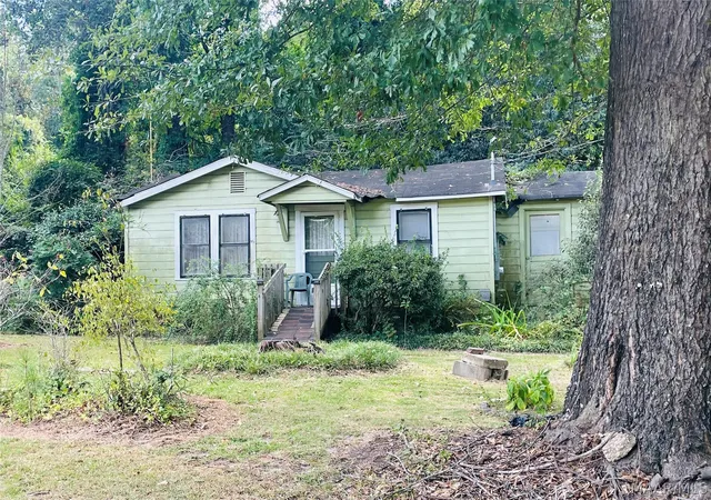 Photo 1 of Single family home for sale at 1335 W Highway 82, Prattville, AL 36067 | MLS# 590975 | Listing updated on 2026-10-09