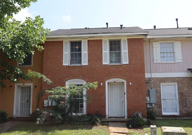 Photo 1 of Townhouse for sale at 5929 Singleton St, Montgomery, AL 36116 | MLS# 591011 | Listing updated on 2026-10-06