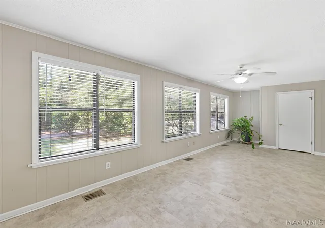 Photo 3 of Single family home for sale at 3209 Audubon Rd, Montgomery, AL 36106 | MLS# 591051 | Listing updated on 2026-10-06
