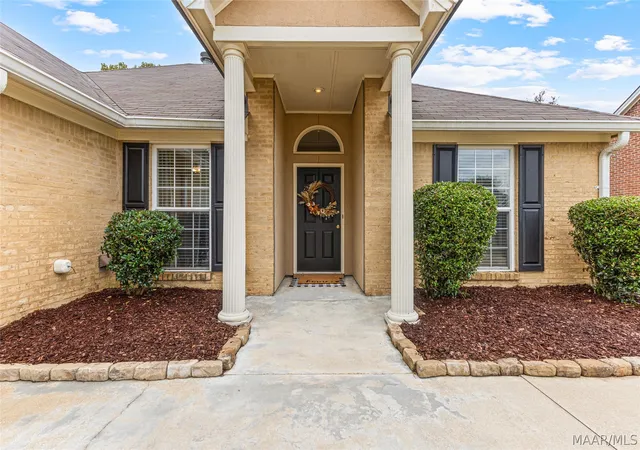 Photo 2 of Single family home for sale at 1342 Meadow Glen Rd, Montgomery, AL 36117 | MLS# 591075 | Listing updated on 2026-10-11