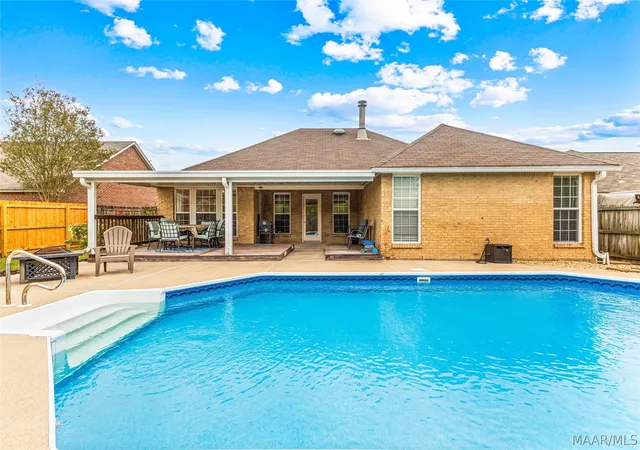 Photo 3 of Single family home for sale at 1342 Meadow Glen Rd, Montgomery, AL 36117 | MLS# 591075 | Listing updated on 2026-10-11