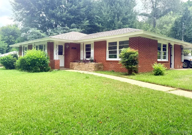Photo 2 of Single family home for sale at 3409 Princess Ann St, Montgomery, AL 36109 | MLS# 591065 | Listing updated on 2026-10-07