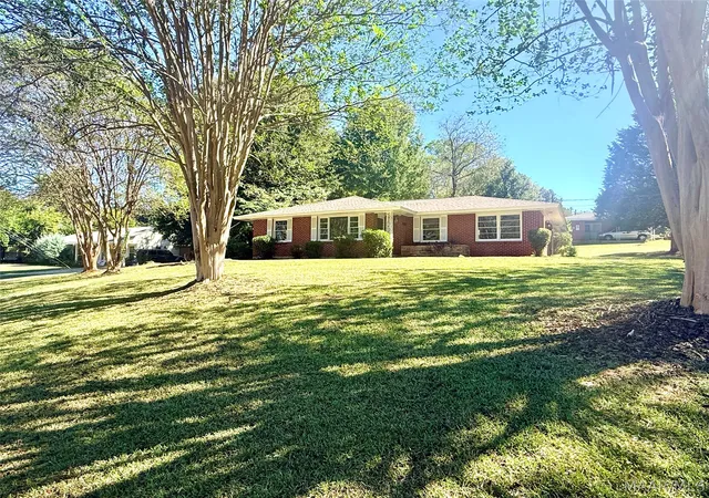 Photo 3 of Single family home for sale at 3409 Princess Ann St, Montgomery, AL 36109 | MLS# 591065 | Listing updated on 2026-10-07