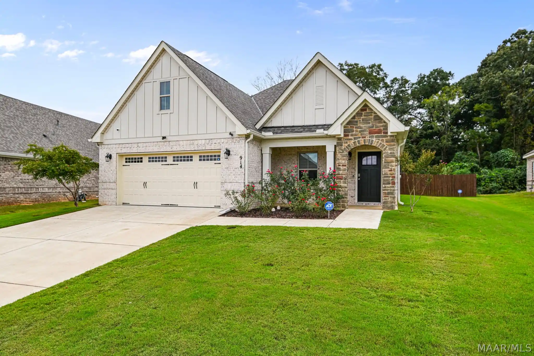 Photo 1 of Single family home for sale at 914 Pearl Dr, Prattville, AL 36066 | MLS# 590881 | Listing updated on 2026-10-12