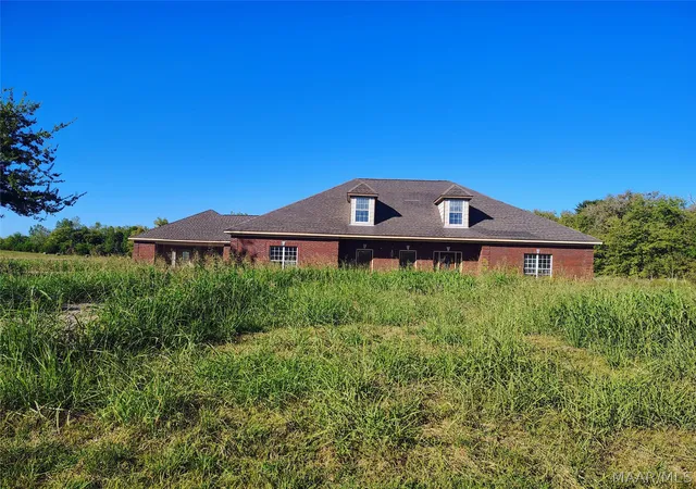 Photo 1 of Single family home for sale at 553 Greenleaf Rd, Lowndesboro, AL 36043 | MLS# 591112 | Listing updated on 2026-10-07