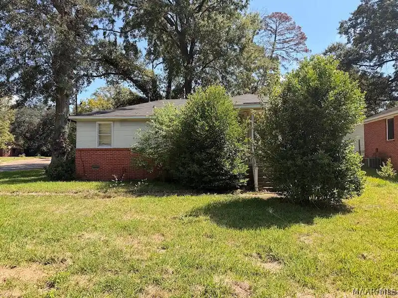 Photo 1 of Sale Pending at 3038 Barksdale St, Montgomery, AL 36110 | MLS# 591131 | Listing updated on 2026-10-29