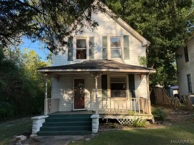 Single family home for sale at 200 Iowa Ave, Thorsby, AL 35171 | MLS# 591138