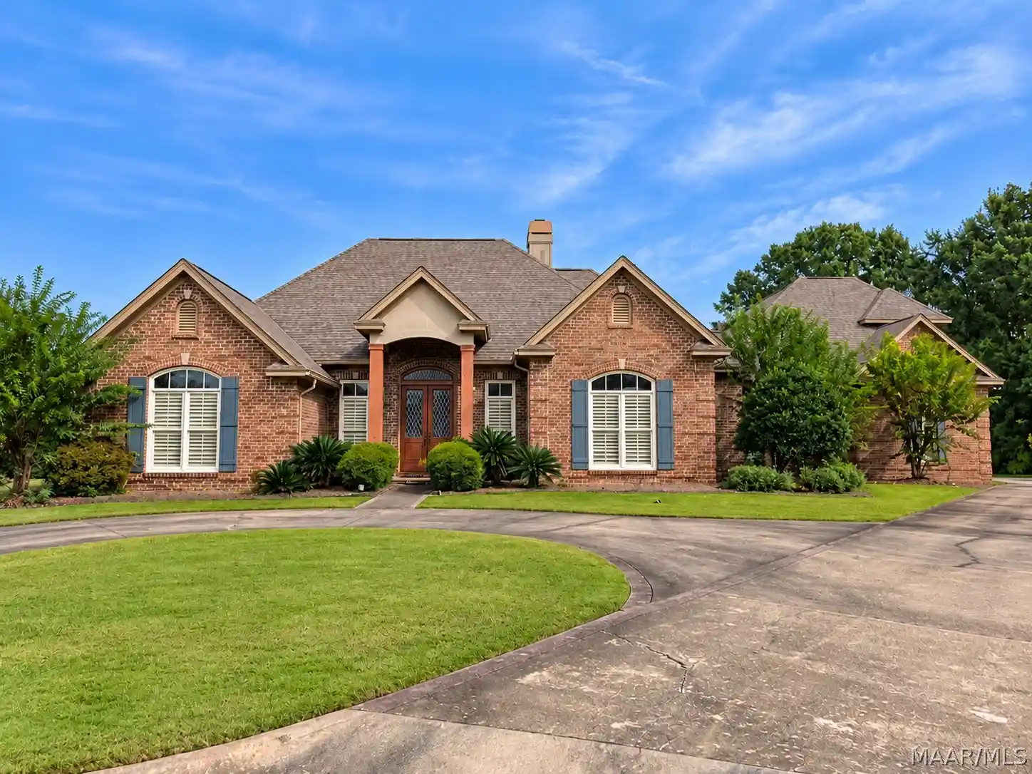 Photo 1 of Single family home for sale at 8696 Huntingdon Ridge Ln, Montgomery, AL 36117 | MLS# 591143 | Listing updated on 2026-10-10