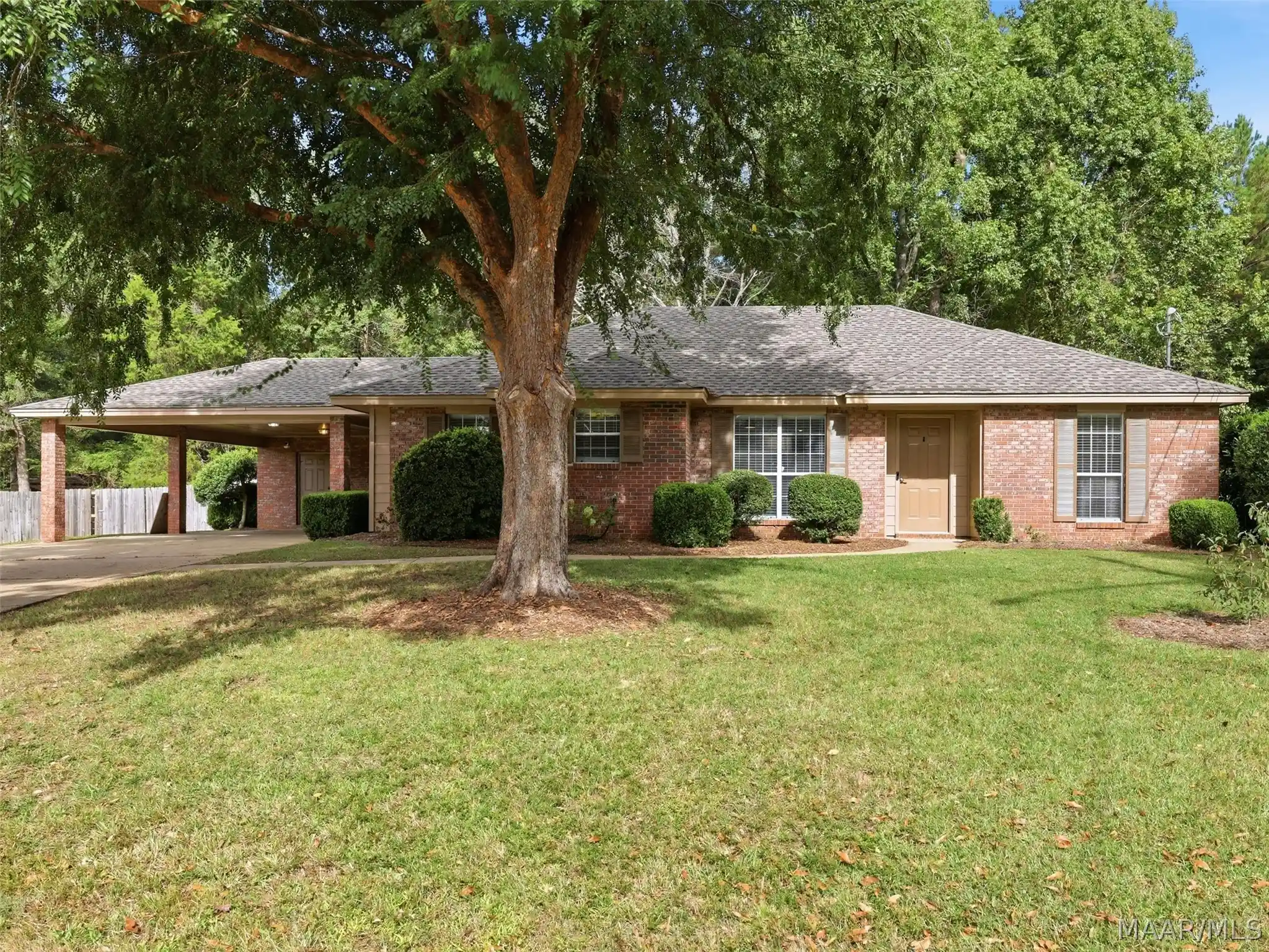 Photo 1 of Single family home for sale at 821 Bridleway Ct, Pike Road, AL 36064 | MLS# 591150 | Listing updated on 2026-10-12