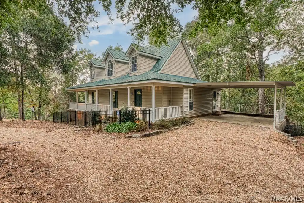 Photo 1 of Single family home for sale at 225 Mercer Rd, Deatsville, AL 36022 | MLS# 591200 | Listing updated on 2026-10-17