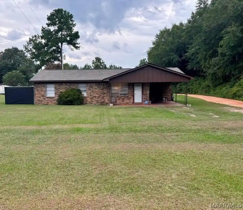 Photo 1 of Single family home for sale at 2801 Auburn St, Tuskegee, AL 36083 | MLS# 591299 | Listing updated on 2026-10-16